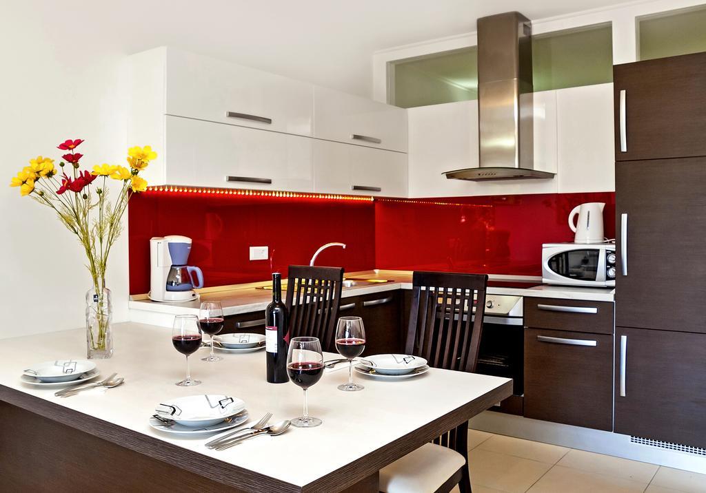 Apartment Lejo Omis Ngoại thất bức ảnh
