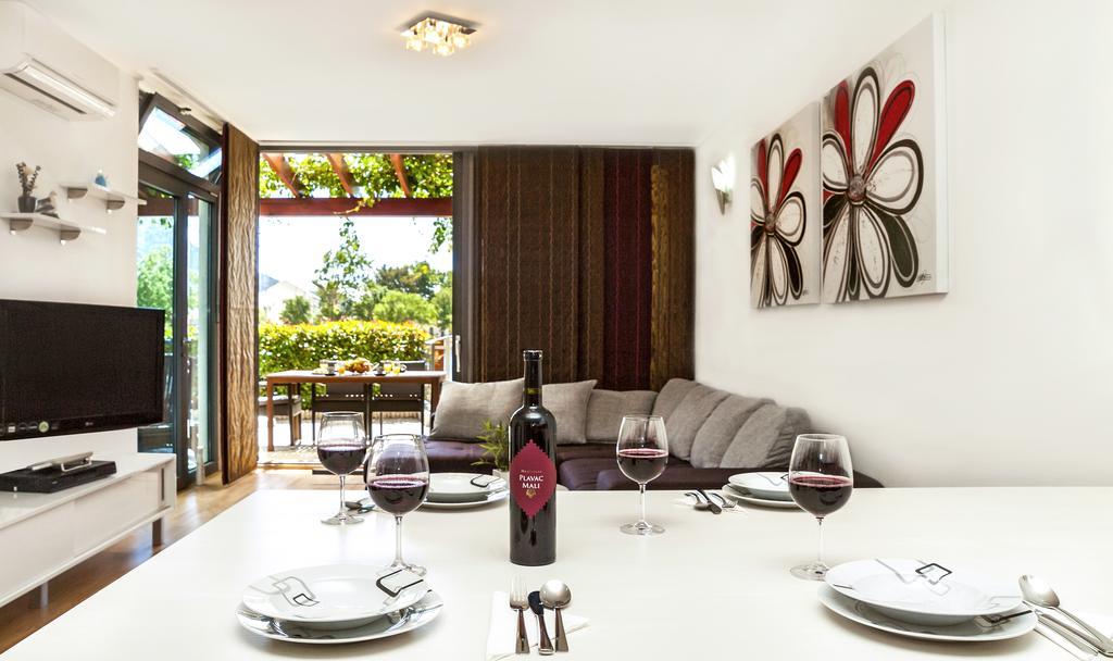 Apartment Lejo Omis Ngoại thất bức ảnh