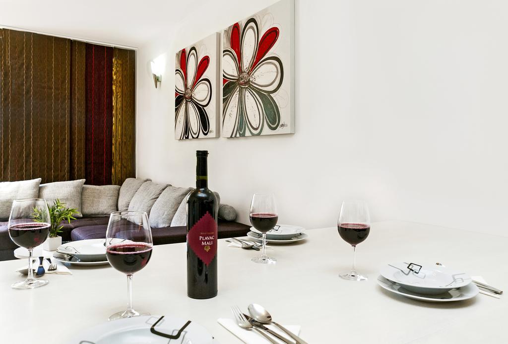 Apartment Lejo Omis Ngoại thất bức ảnh